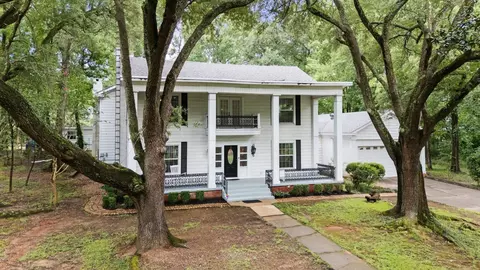 Exterior - 604 Sylvan Dr, Longview, TX 75602 photo 10 of 12