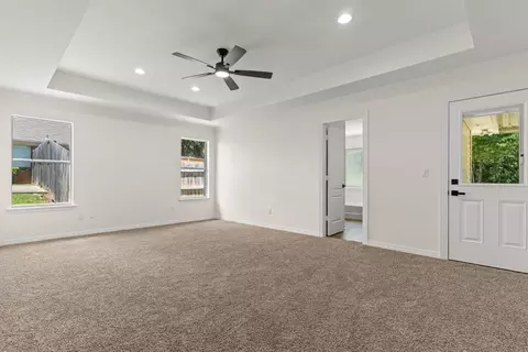 Living - 222 Maxey Rd, Longview, TX 75605 photo 2 of 2