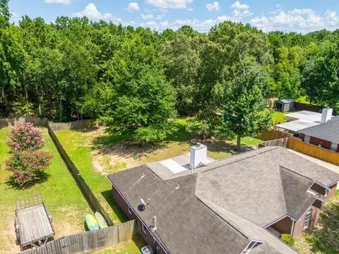 View/Area - 222 Maxey Rd, Longview, TX 75605 photo 2 of 4