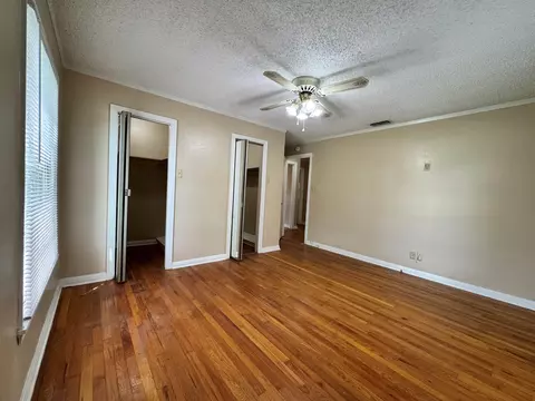 Living - 2002 Alpine Rd, Longview, TX 75601 photo 4 of 4