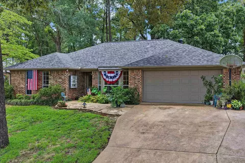 1104 Forest Hill St, Gladewater, TX 75647