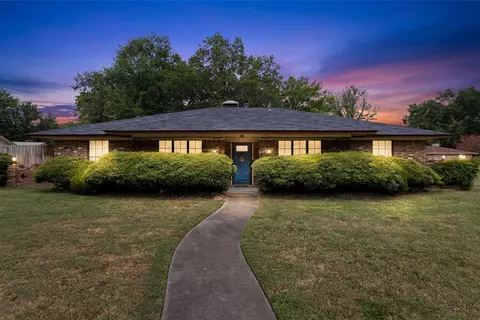 609 Meadows, Winnsboro, TX 75494