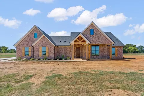 146 Brightside Trl, Kilgore, TX 75662