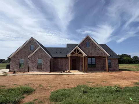 146 Brightside Trl, Kilgore, TX 75662