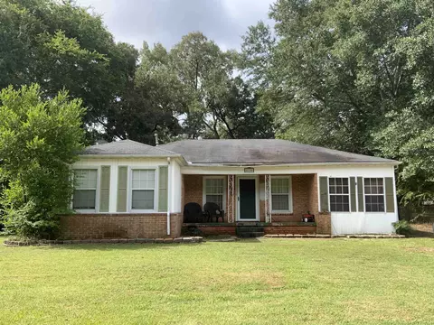 630 Camp St, Kilgore, TX 75662