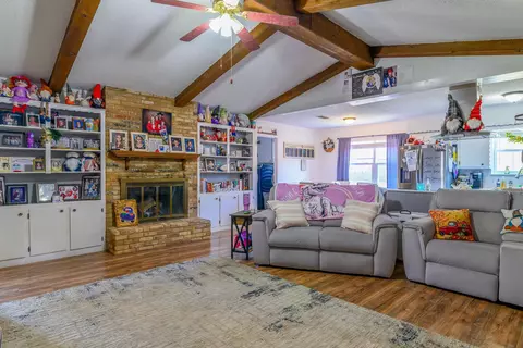 Living - 2966 Lynn Dr, Longview, TX 75604 photo 1 of 3