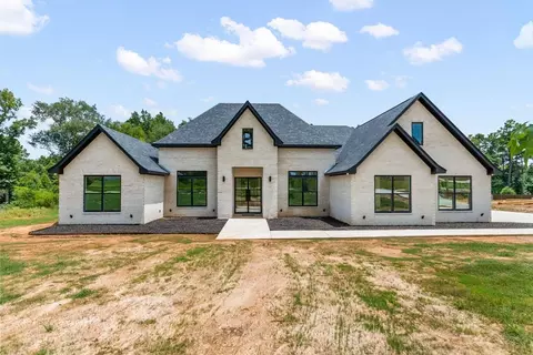 115 Cottonwood Cir, Longview, TX 75605