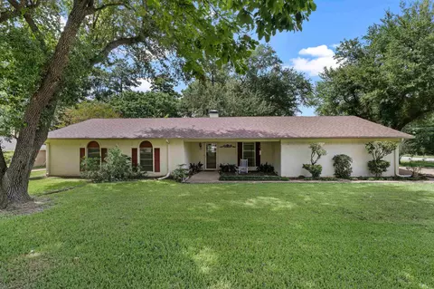 137 Honeysuckle, Beckville, TX 75631