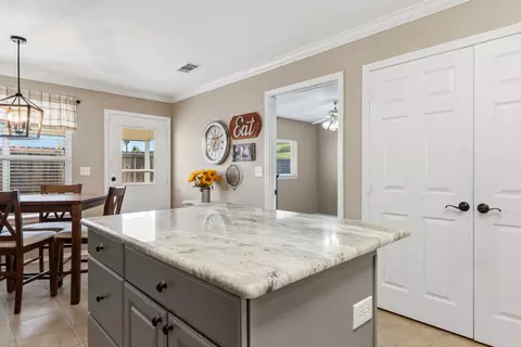Kitchen - 1807 Flagstone Dr, Longview, TX 75605 photo 4 of 4