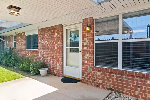 Exterior - 1807 Flagstone Dr, Longview, TX 75605 photo 2 of 10