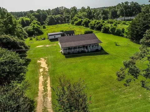 8724 E Fm 1649, Gilmer, TX 75645