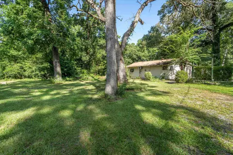 2407 Mcbride, White Oak, TX 75693