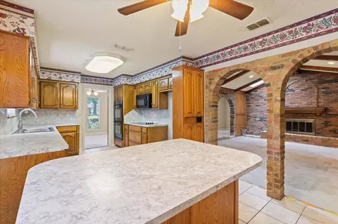 Kitchen - 900 Regency Dr, Longview, TX 75604 photo 1 of 4