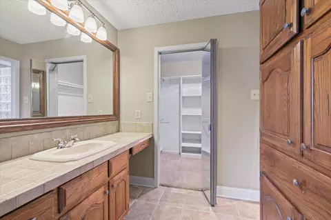 900 Regency Dr, Longview, TX 75604 photo 15