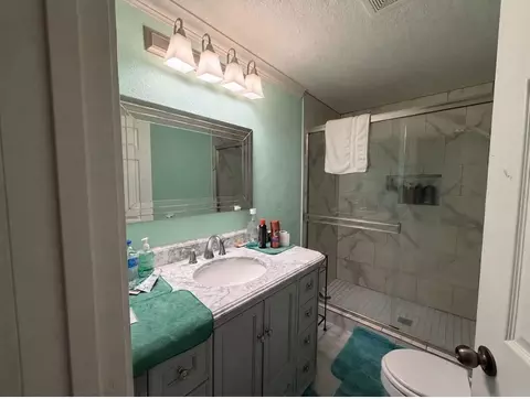 Bath - 5707 Elysian Fields Rd, Marshall, TX 75672 photo 1 of 1
