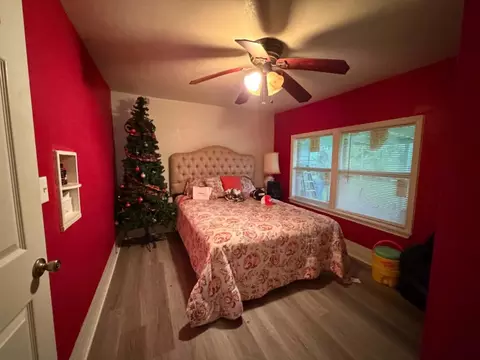 Bedroom - 5707 Elysian Fields Rd, Marshall, TX 75672 photo 1 of 3