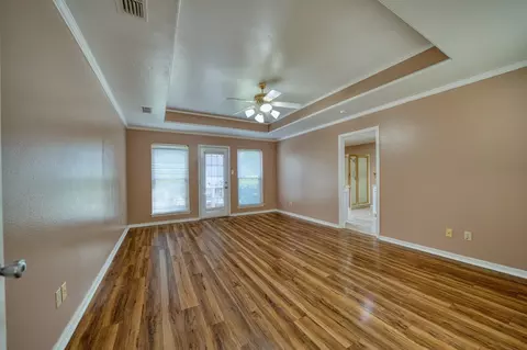 Living - 1218 Daffodil Ln, Longview, TX 75604 photo 8 of 9