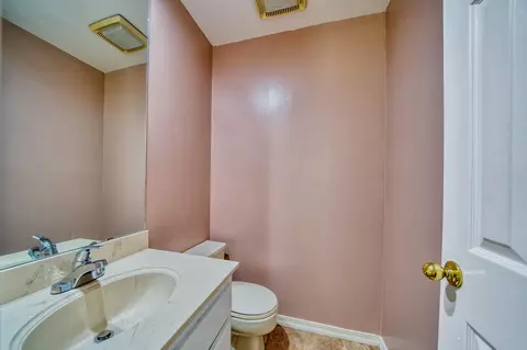 Bath - 1218 Daffodil Ln, Longview, TX 75604 photo 3 of 5