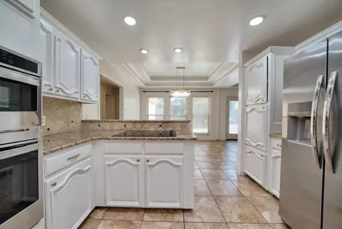 Kitchen - 1218 Daffodil Ln, Longview, TX 75604 photo 3 of 3
