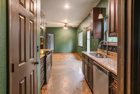Entry Way - 301 Bostick Dr, Marshall, TX 75672 photo 1 of 1