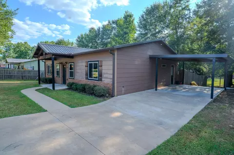 Exterior - 301 Bostick Dr, Marshall, TX 75672 photo 3 of 12