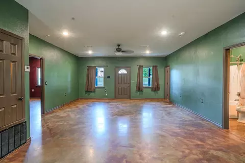 Living - 301 Bostick Dr, Marshall, TX 75672 photo 1 of 3