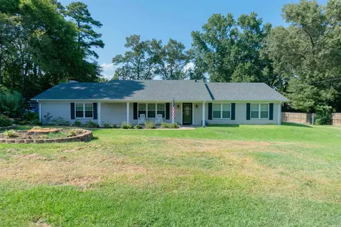 105 Claudia Cir, Longview, TX 75605