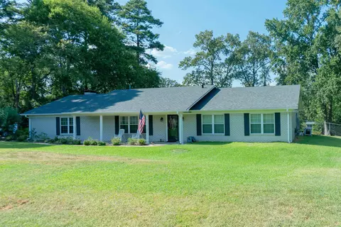 Exterior - 105 Claudia Cir, Longview, TX 75605 photo 2 of 14