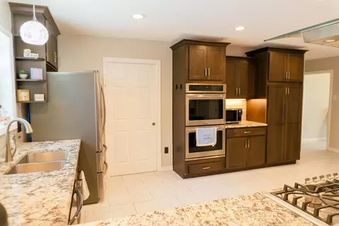 Kitchen - 105 Claudia Cir, Longview, TX 75605 photo 5 of 7