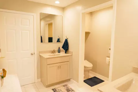 Bath - 105 Claudia Cir, Longview, TX 75605 photo 4 of 5