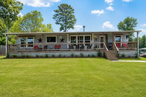255 W Humble Rd, Overton, TX 75684