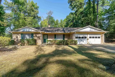 1605 Auburn Dr, Longview, TX 75601