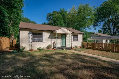 713 Martha Dr, Gladewater, TX 75647