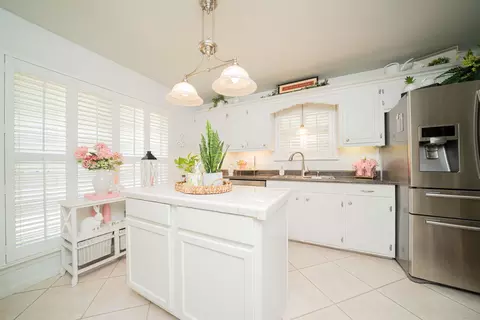 Kitchen - 209 Cheryl, Longview, TX 75604 photo 1 of 5