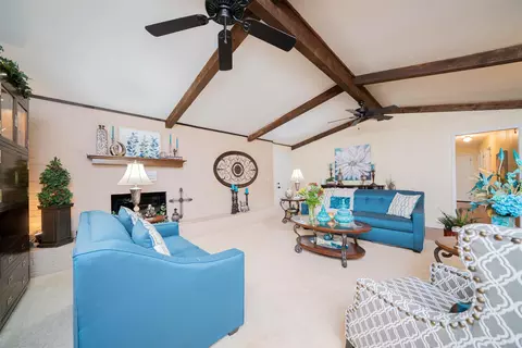 Living - 209 Cheryl, Longview, TX 75604 photo 3 of 6