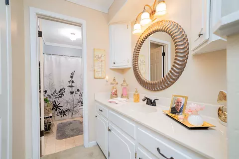 Bath - 209 Cheryl, Longview, TX 75604 photo 1 of 3