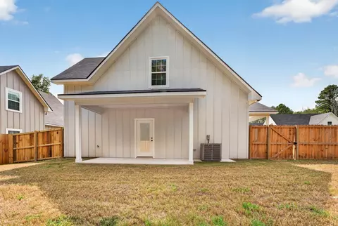 Exterior - 600 Ranier Dr, Longview, TX 75604 photo 6 of 7