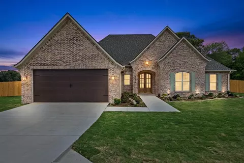 214 Andres Ln, Kilgore, TX 75662
