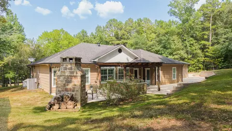 Exterior - 3514 Thompson Rd, Longview, TX 75604 photo 5 of 11
