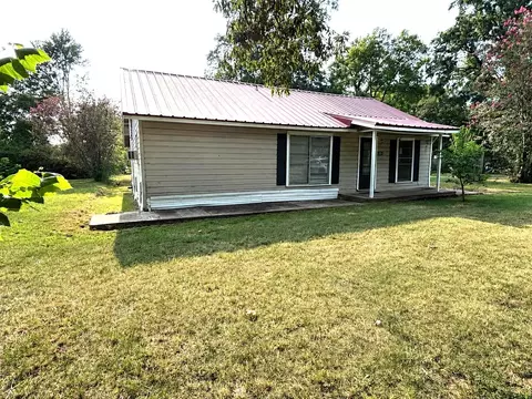 215 Cleveland, Winfield, TX 75493