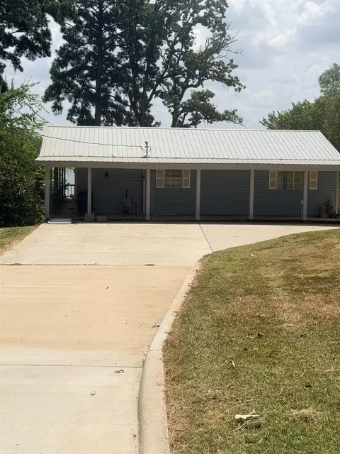 697 County Road 1572, Carthage, TX 75633