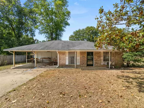 1207 N Culver, Gladewater, TX 75647