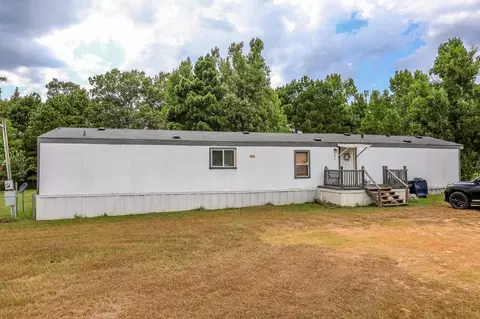 205 Stone Ridge Cir, Kilgore, TX 75662
