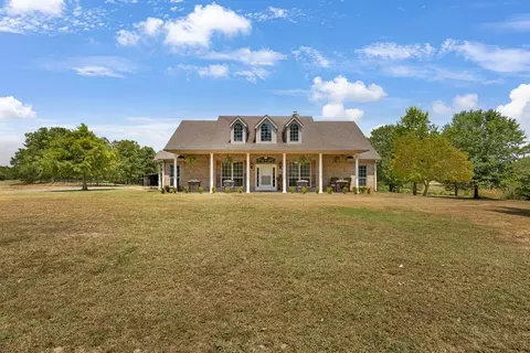 1001 Cr 174, Overton, TX 75684