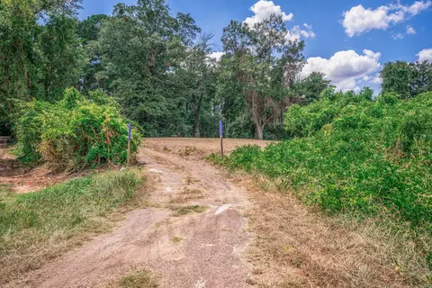 306 Etheredge Rd, Longview, TX 75602