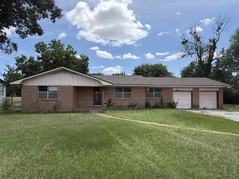 3935 W Sh 64, Henderson, TX 75654