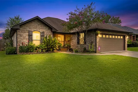 1114 Swinging Bridge Rd, Longview, TX 75604