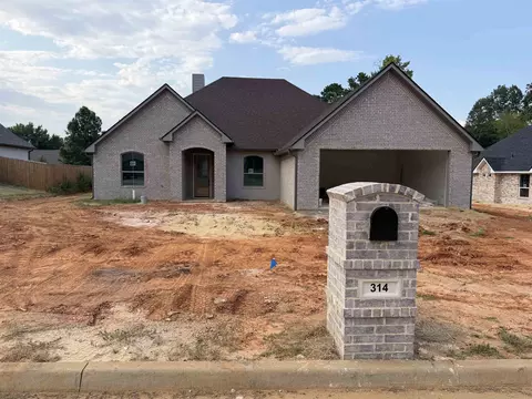 314 Saddle Brook Dr, Hallsville, TX 75650