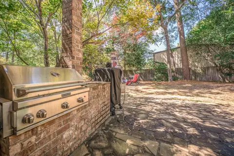Exterior - 4405 Windrush Blvd, Longview, TX 75604 photo 6 of 10