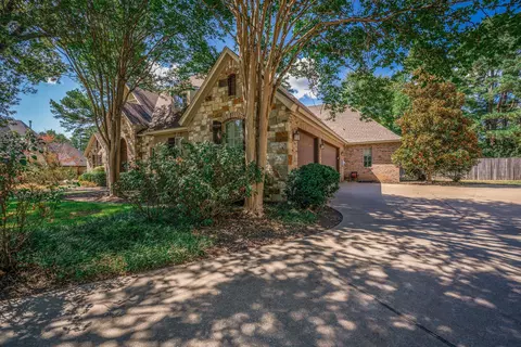 Exterior - 4405 Windrush Blvd, Longview, TX 75604 photo 3 of 10